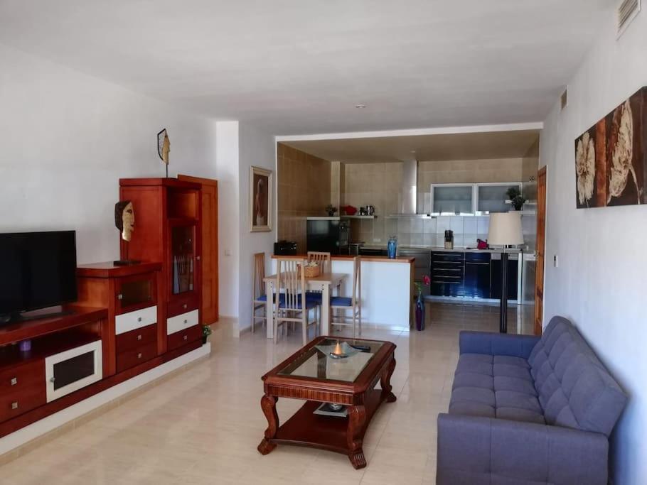 Apartamento Grande En El Puerto Marina Del Este Apartment ลาเอร์ราดูรา ภายนอก รูปภาพ