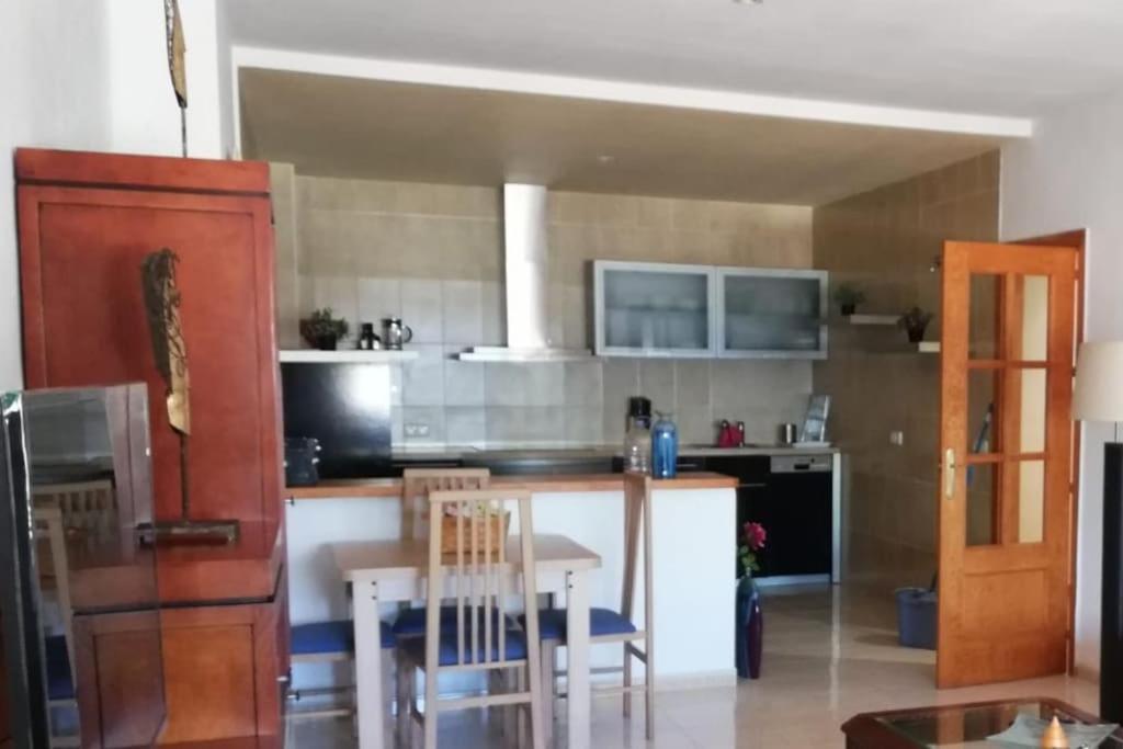 Apartamento Grande En El Puerto Marina Del Este Apartment ลาเอร์ราดูรา ภายนอก รูปภาพ